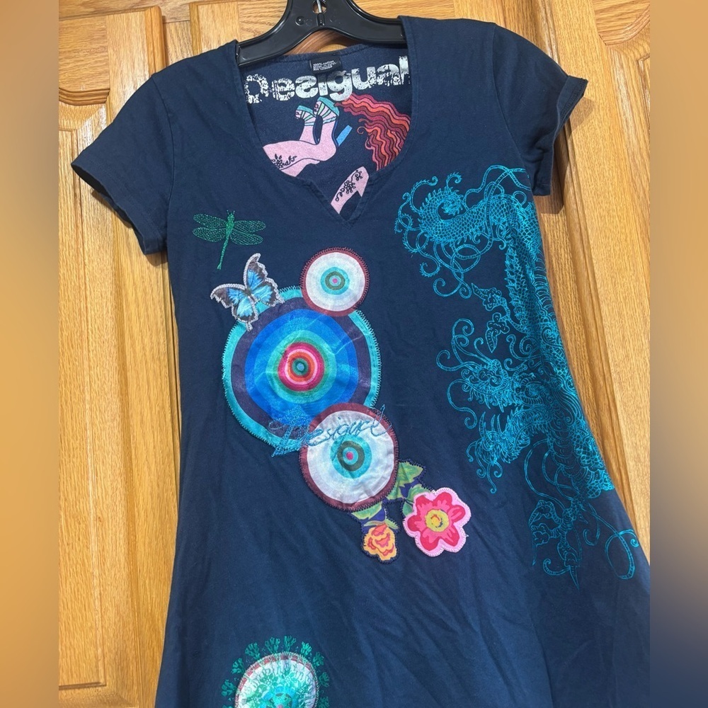 DESIGUAL Womens Asymmetric Graphic Black Tunic Top Small EUC - Picture 4 of 8